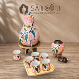 Bộ bình nước gốm sứ dáng quả lê men hồng vẽ Diệp Điểu SG-BBN42
