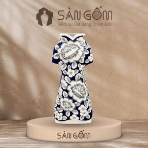 Lọ cắm hoa dáng áo dài men lam cổ vẽ hoa mẫu đơn đại đóa SG-LH462