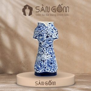 Lọ cắm hoa dáng áo dài vẽ hoa mẫu đơn đại đóa men lam SG-LH460