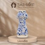 Lọ hoa Bát Tràng dáng áo dài men lam họa tiết ngàn hoa đan xen SG-LH457